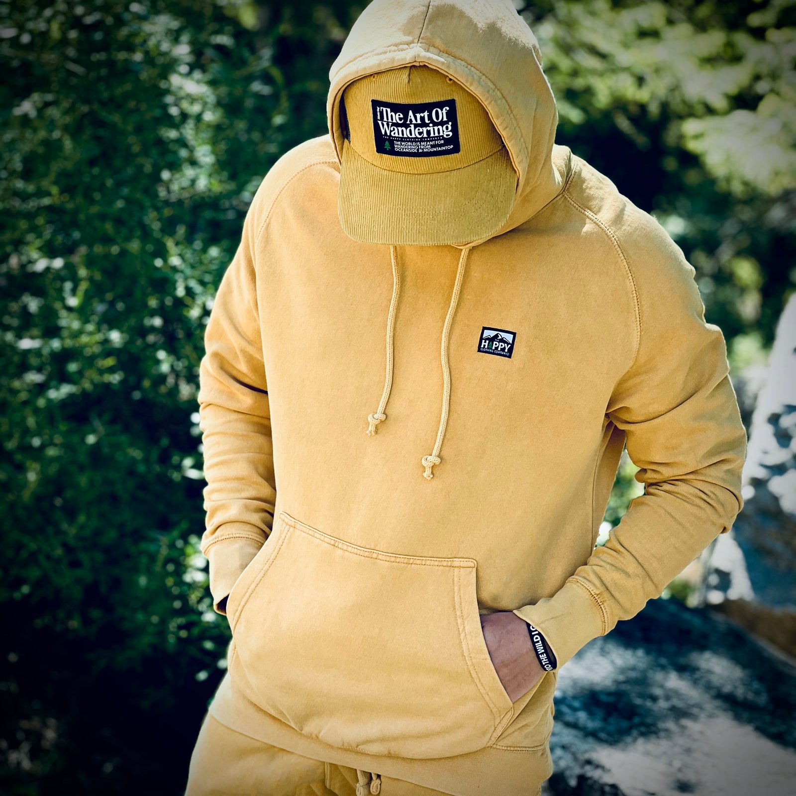 Vintage Mineral-Washed Full Sweatsuit w / Logo Label - The Happy Clothing Company