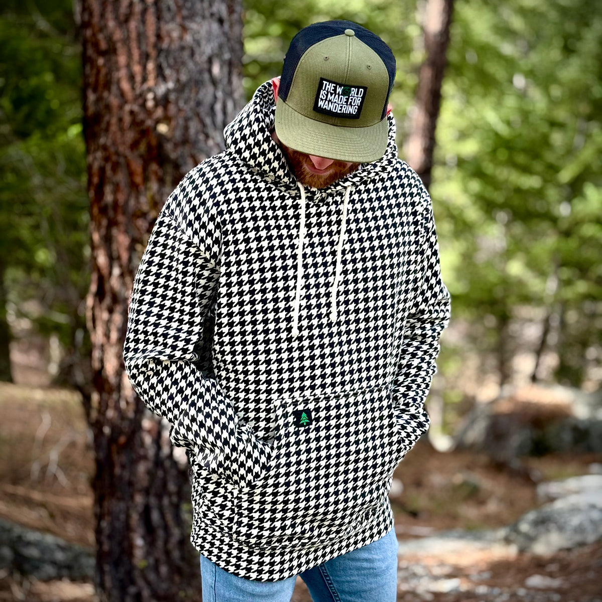 Houndstooth Heavyweight Hoodie W / Mountain Tree - The Happy Clothing Company