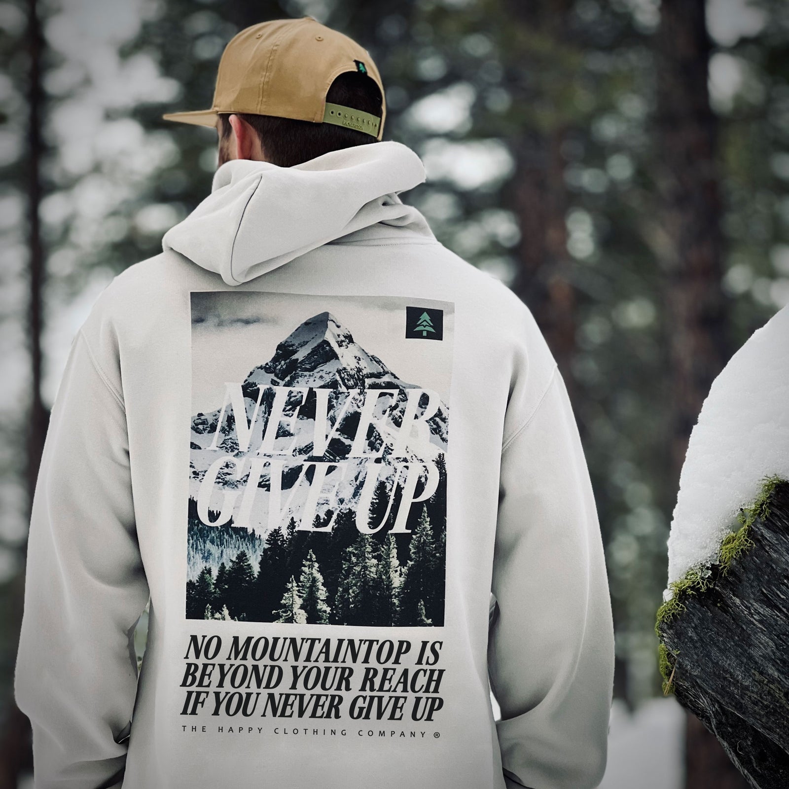 Never Give Up Unisex Relaxed Hoodie - The Happy Clothing Company