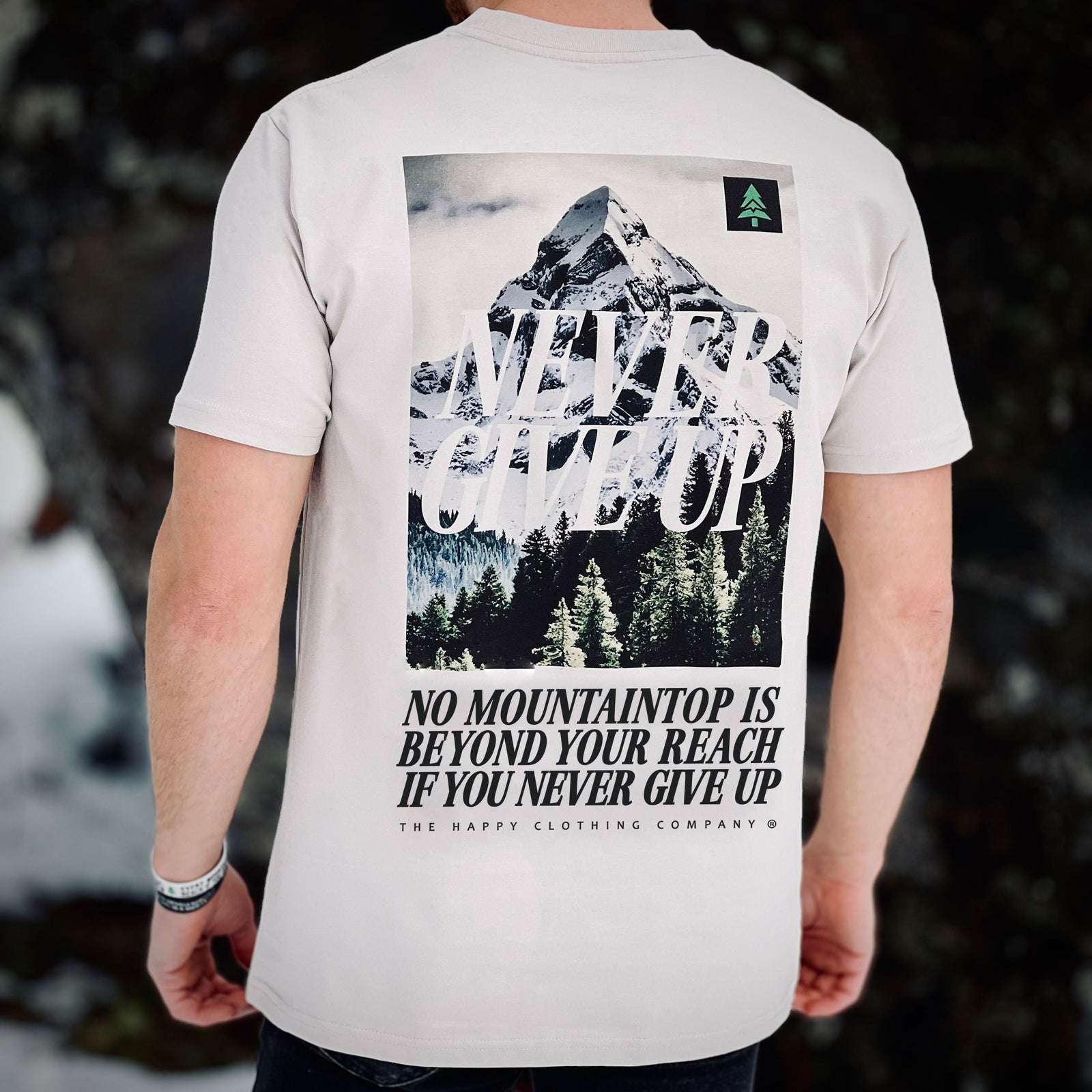 Never Give Up 'Lifestyle Tee' | Premium Heavyweight | - The Happy Clothing Company